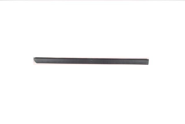 PASSAT B5 1997-2000 REAR DOOR MOULDING, PROTECTION STRIP, RIGHT